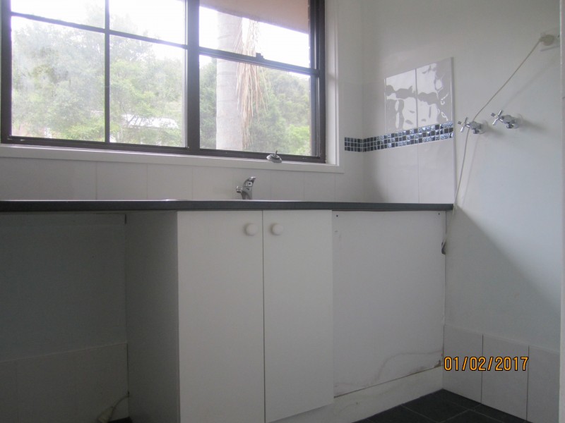 7  Melissa St, Green Point NSW 2251