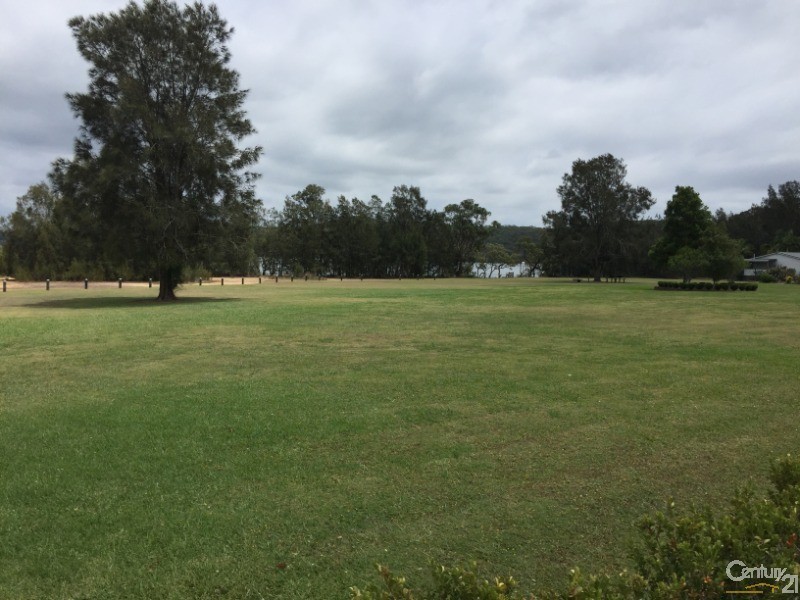 1 George Johnson Place, Kincumber Nautical Village, Kincumber NSW 2251