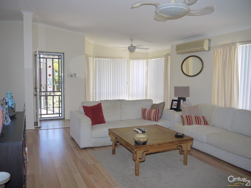 6  Watkin Tench Place, Kincumber NSW 2251