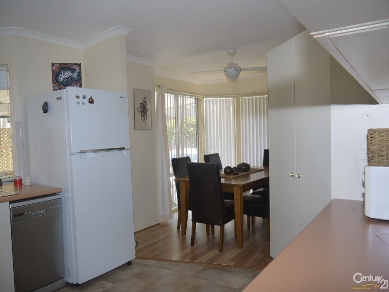 6  Watkin Tench Place, Kincumber NSW 2251