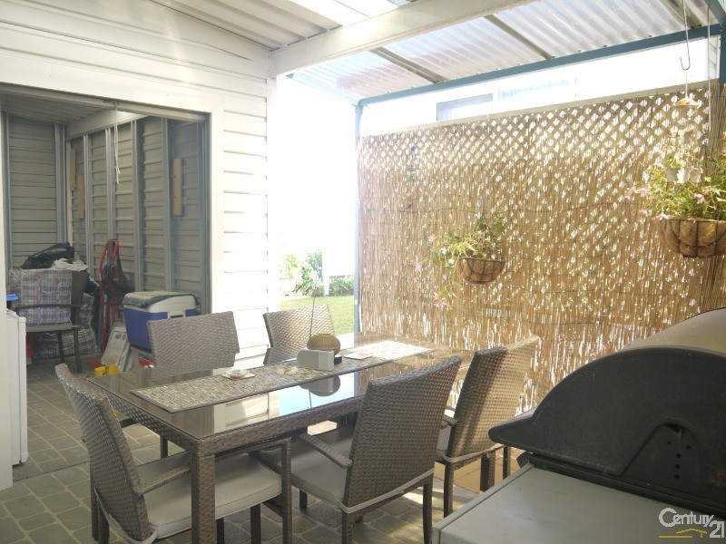 6  Watkin Tench Place, Kincumber NSW 2251