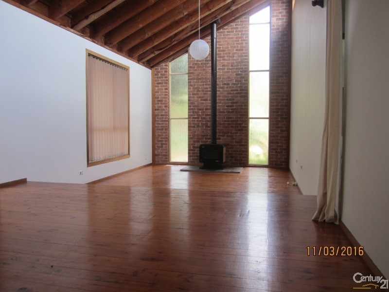 7 Klara Cl, Kincumber NSW 2251