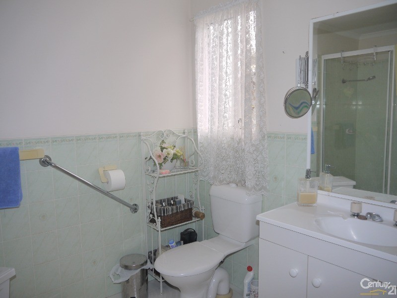 33 Arthur Phillip Drive, Kincumber NSW 2251