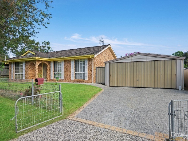 84 Melville St, Kincumber NSW 2251