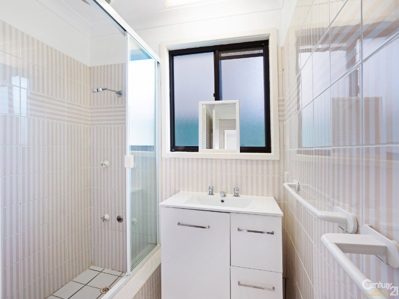 9 Kooreal Rd, Kincumber NSW 2251