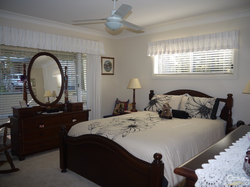 2 James Campbell Place, Kincumber NSW 2251