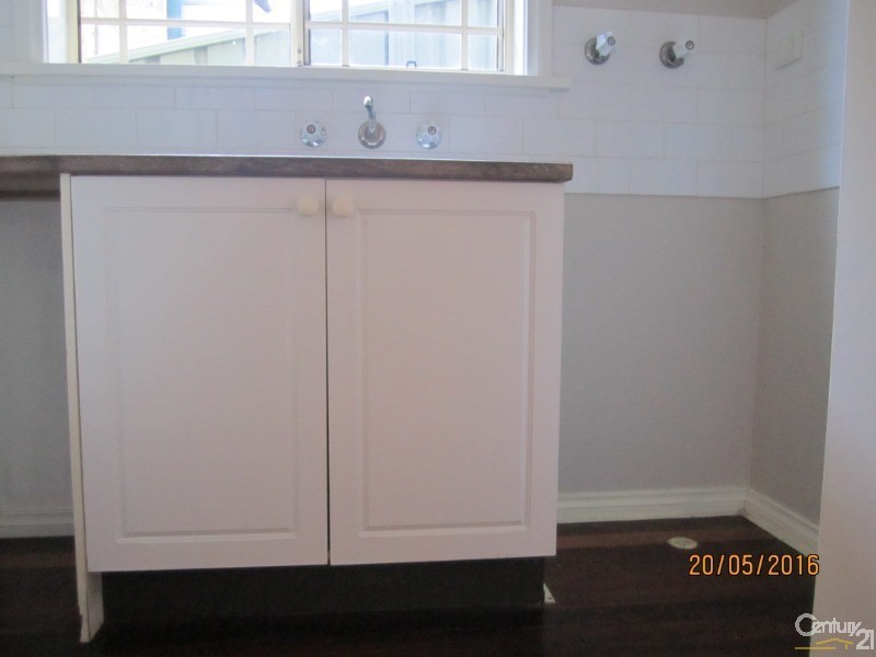 1/48 Kookaburra Street, Kincumber NSW 2251