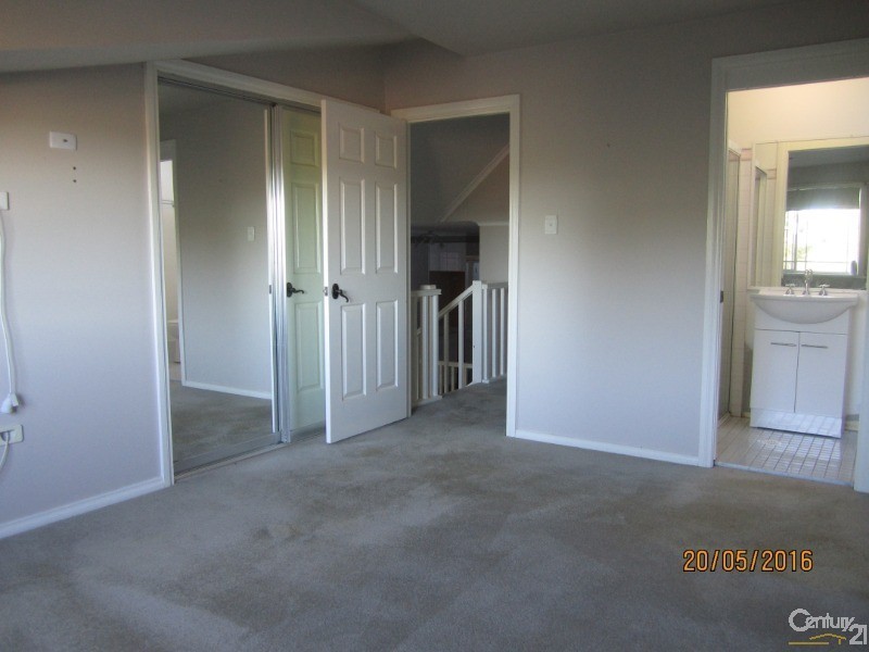 1/48 Kookaburra Street, Kincumber NSW 2251