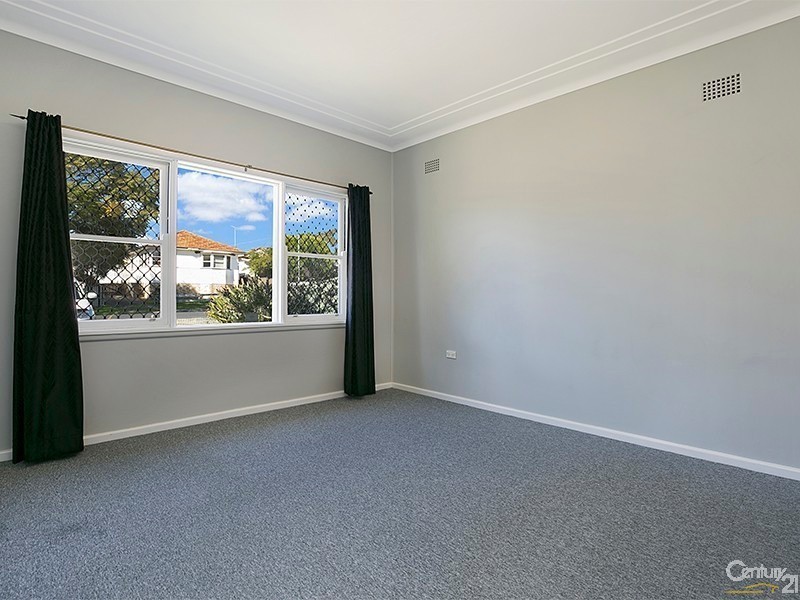 7  Moana Street, Woy Woy NSW 2256