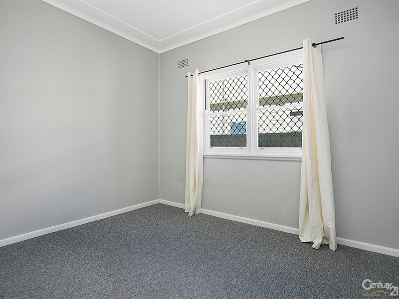 7  Moana Street, Woy Woy NSW 2256