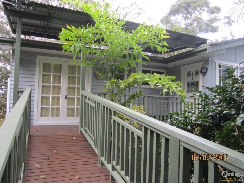 42a Lake Shore Drive, Avoca Beach NSW 2251