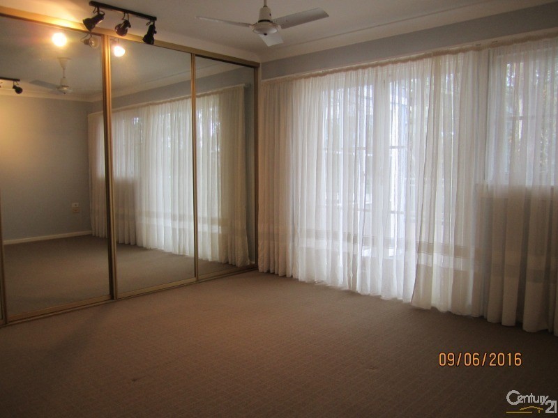 42a Lake Shore Drive, Avoca Beach NSW 2251