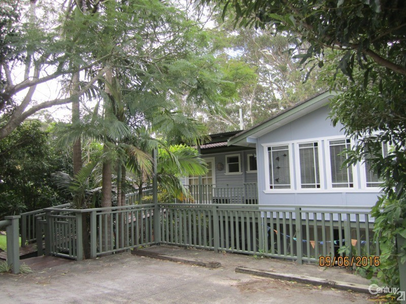 42a Lake Shore Drive, Avoca Beach NSW 2251