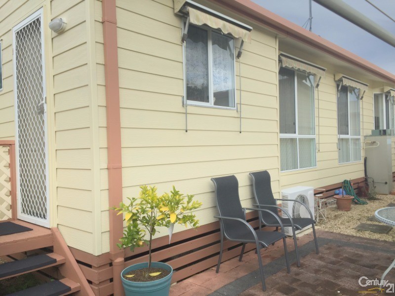 16 Sixth Ave, Broadlands Estate, Green Point NSW 2251