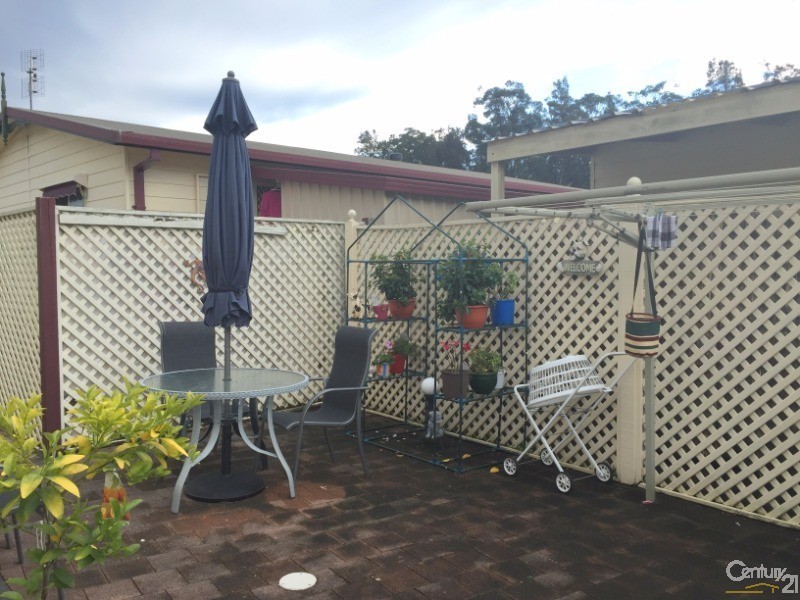 16 Sixth Ave, Broadlands Estate, Green Point NSW 2251