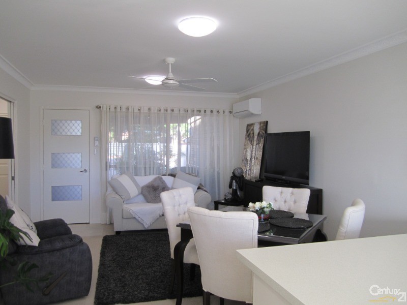 Villa 370/1 Brentwood Village, Scaysbrook Dr, Kincumber NSW 2251