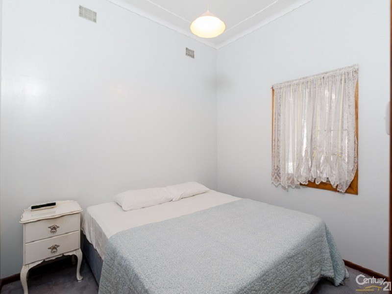 170 Railway St, Woy Woy NSW 2256
