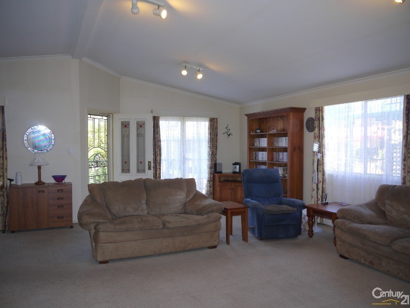 1 Thomas Gilbert Place, Kincumber NSW 2251