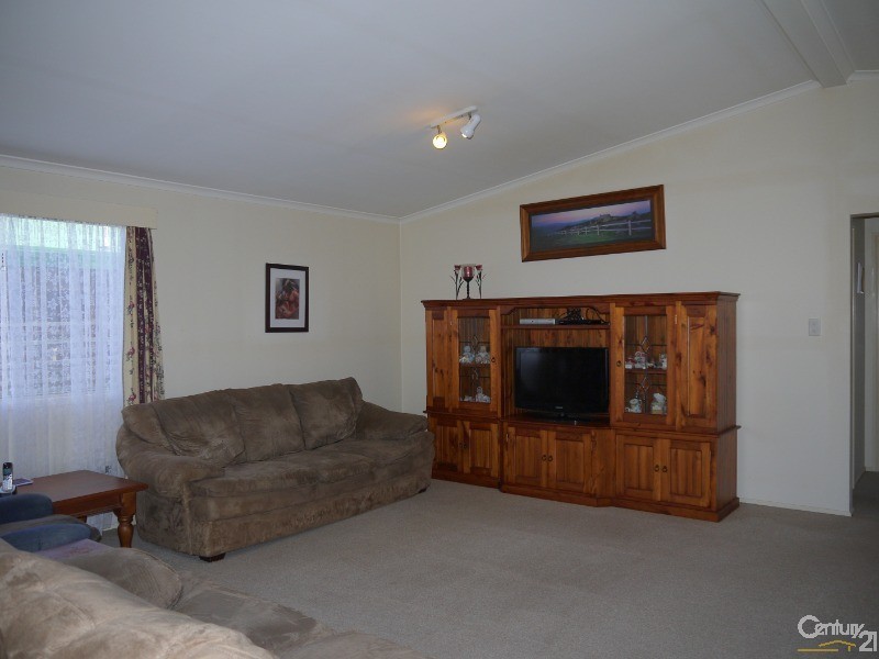 1 Thomas Gilbert Place, Kincumber NSW 2251