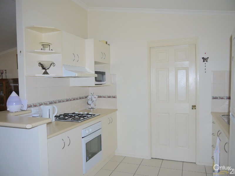 1 Thomas Gilbert Place, Kincumber NSW 2251