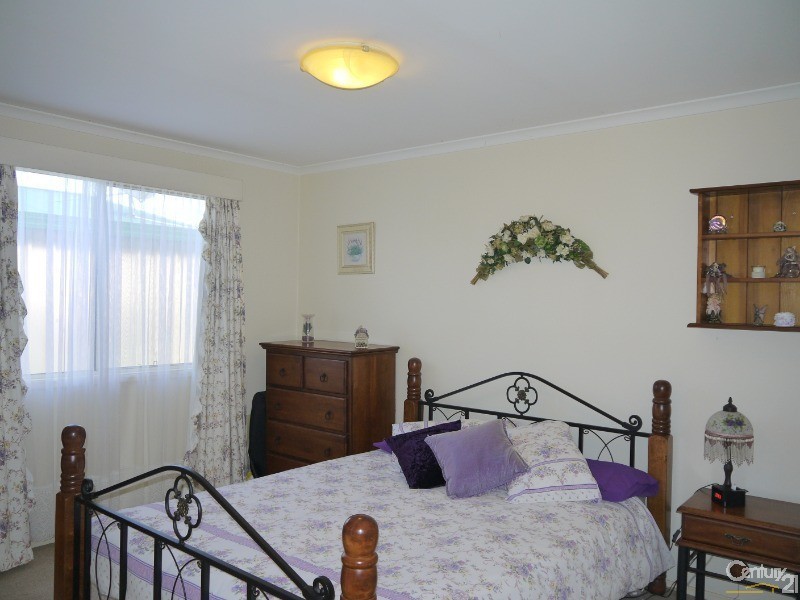 1 Thomas Gilbert Place, Kincumber NSW 2251