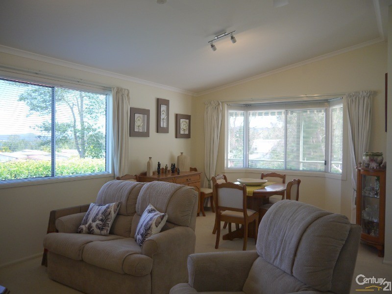 9  John Shortland Place, Kincumber NSW 2251