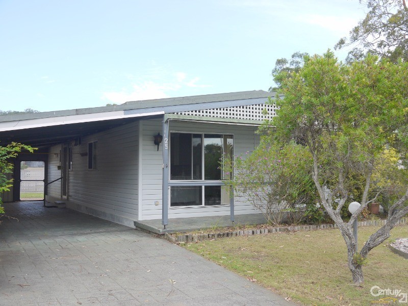 25 Arthur Phillip Drive, Kincumber NSW 2251
