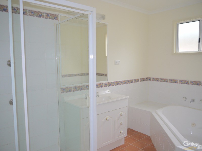 22 Duncan Sinclair Place, Kincumber NSW 2251