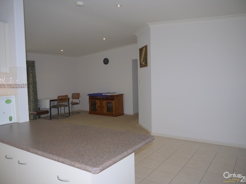 1 John Shortland Close, Kincumber NSW 2251