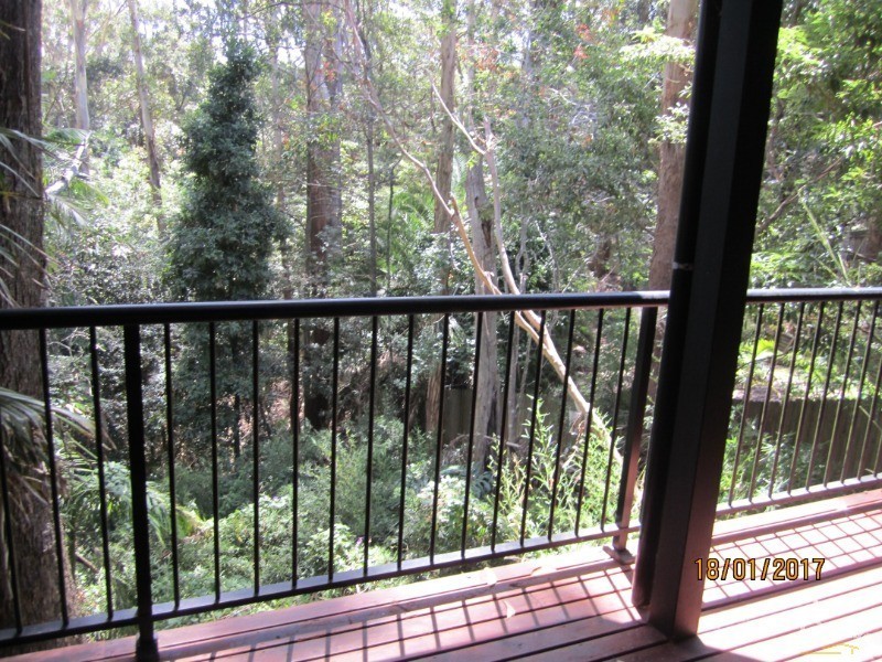 4a Bellevue Crescent, North Avoca NSW 2260