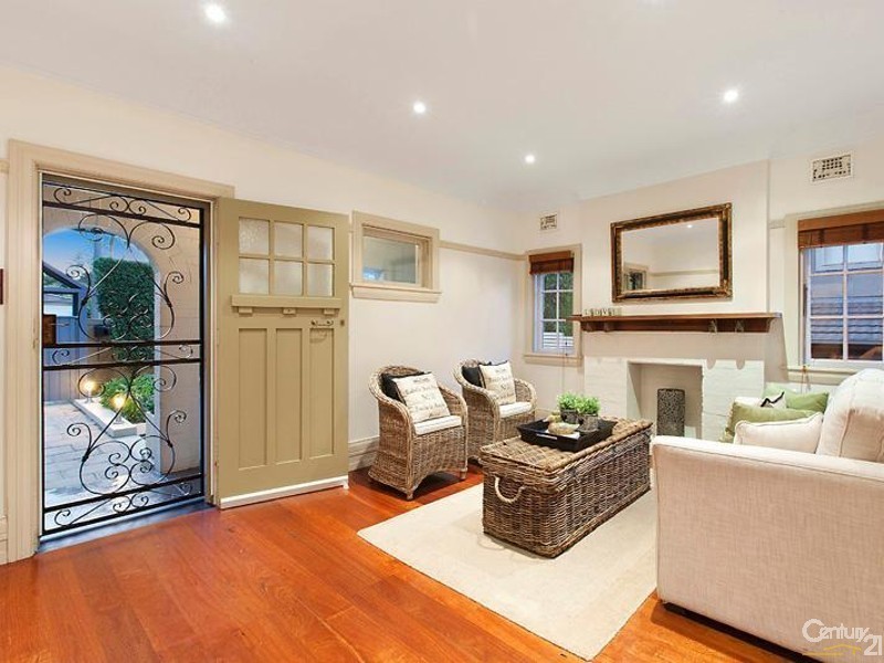 443 Penshurst Street, Roseville NSW 2069