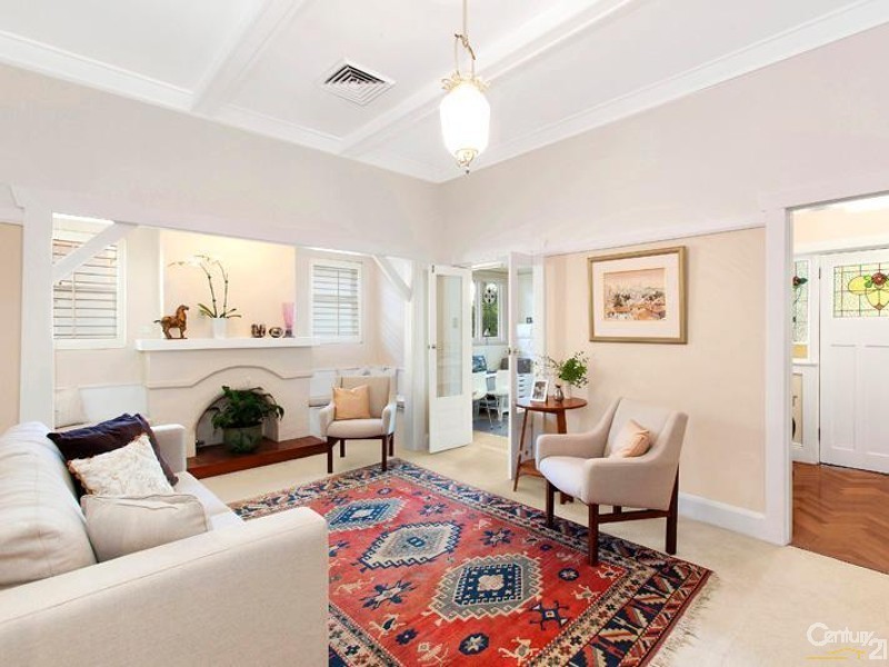 10 Melnotte Avenue, Roseville NSW 2069