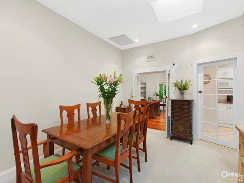 10 Melnotte Avenue, Roseville NSW 2069