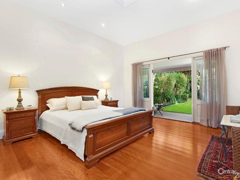 10 Melnotte Avenue, Roseville NSW 2069