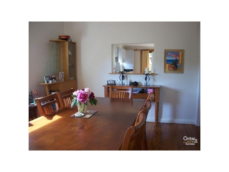 18 Carnarvon Road, Roseville NSW 2069