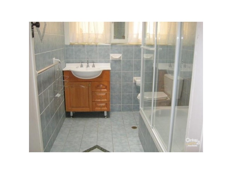 18 Carnarvon Road, Roseville NSW 2069