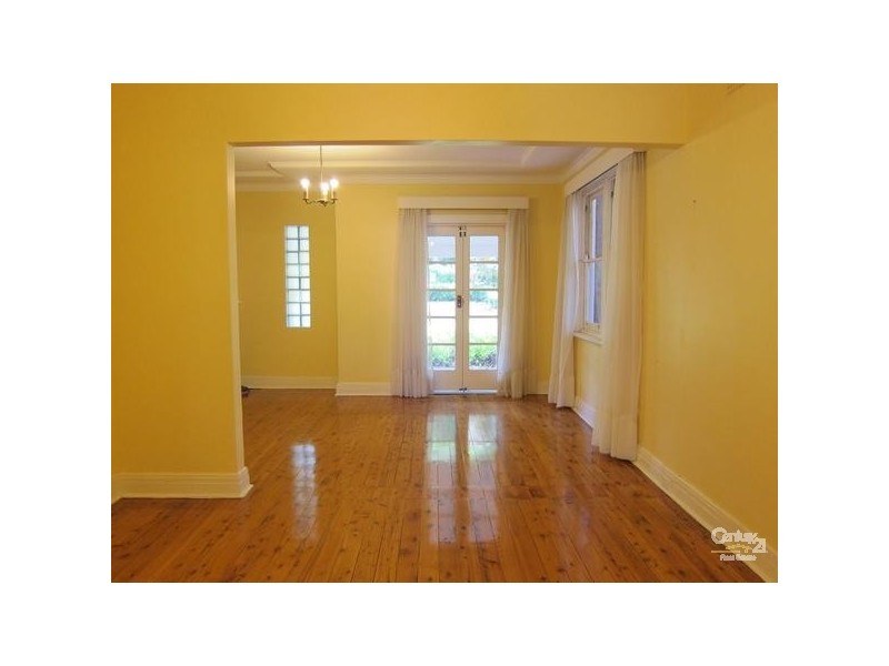 11 Hobart Avenue, Lindfield NSW 2070