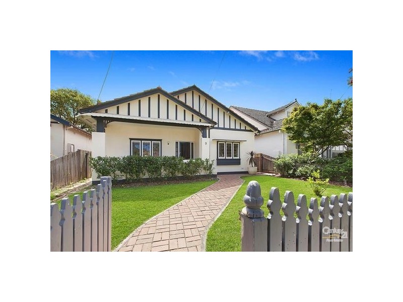 9 Strathmore Parade, Roseville NSW 2069