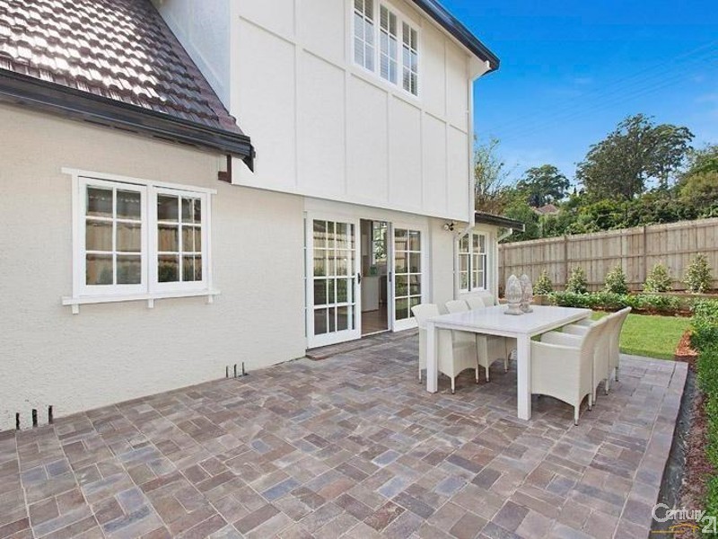 18 Bromborough Road, Roseville NSW 2069