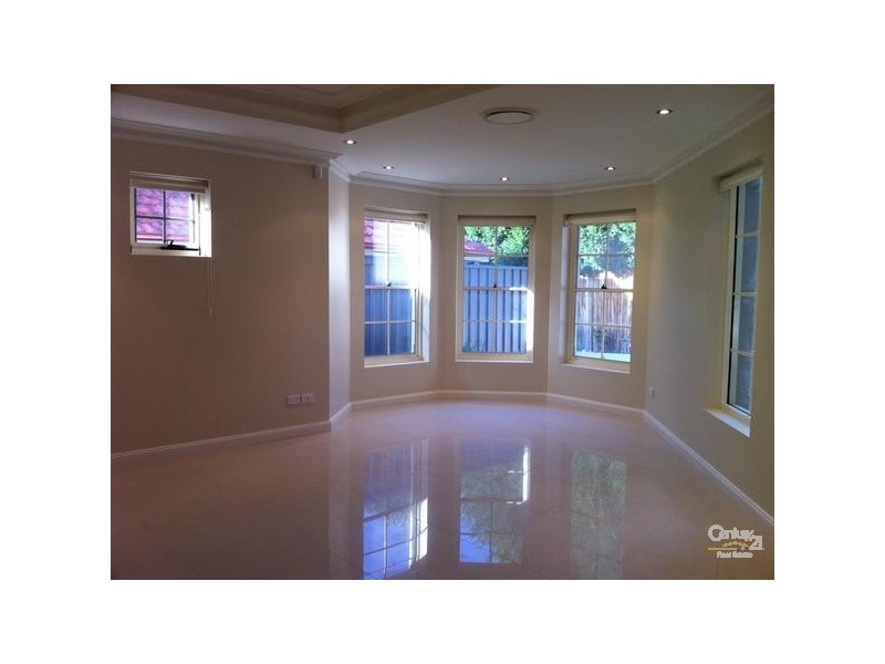 32F The Chase Road, Turramurra NSW 2074