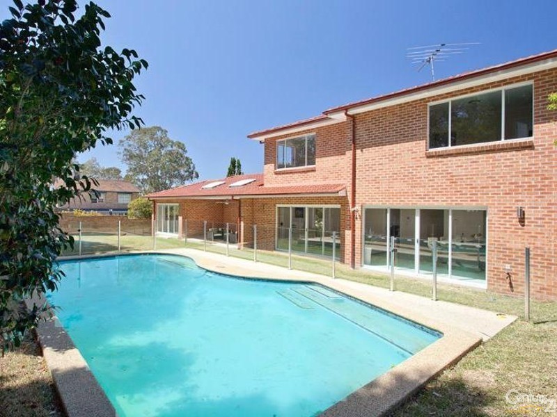 36 Romney Rd, St Ives NSW 2075