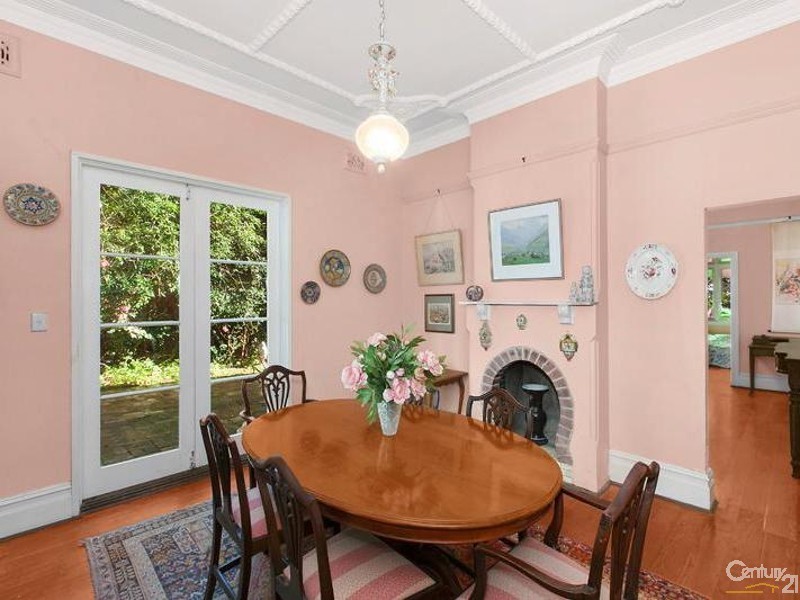 1 Duntroon Ave, Roseville NSW 2069