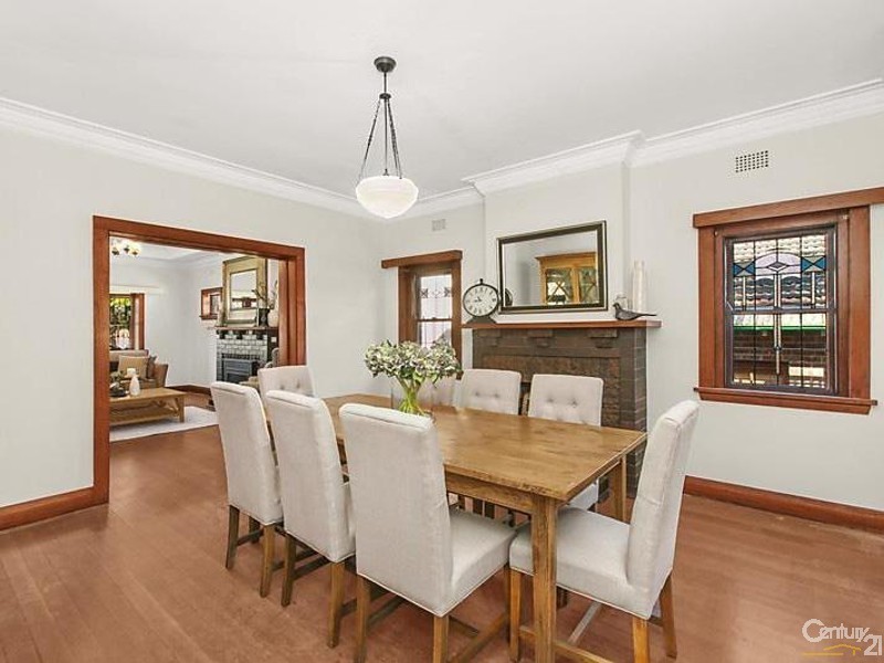 43 Findlay Ave, Roseville NSW 2069