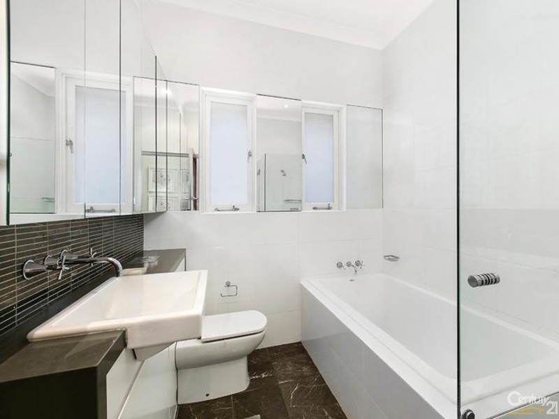 12 Earl Street, Roseville NSW 2069