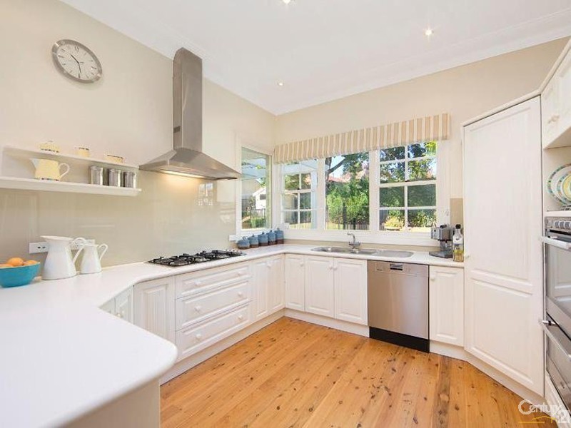 4 Harwood Ave, Chatswood NSW 2067