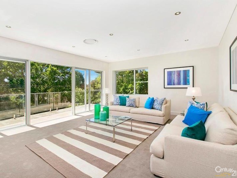 14 Griffith Ave, Roseville Chase NSW 2069