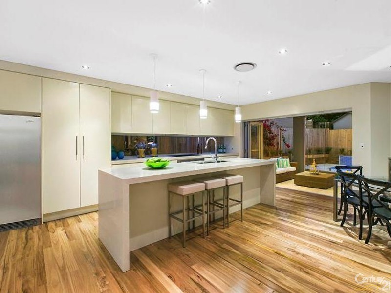 14 Griffith Ave, Roseville Chase NSW 2069