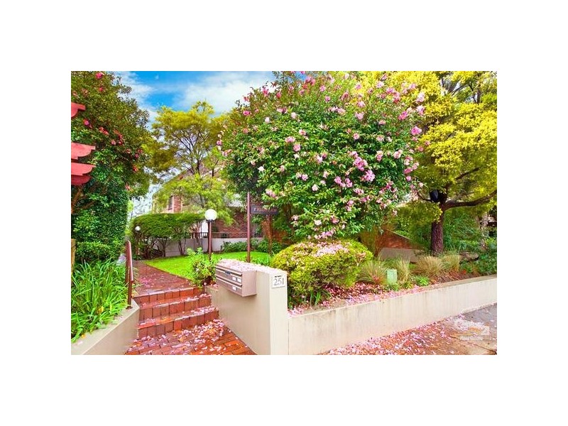 1/251 Pacific Highway, Lindfield NSW 2070
