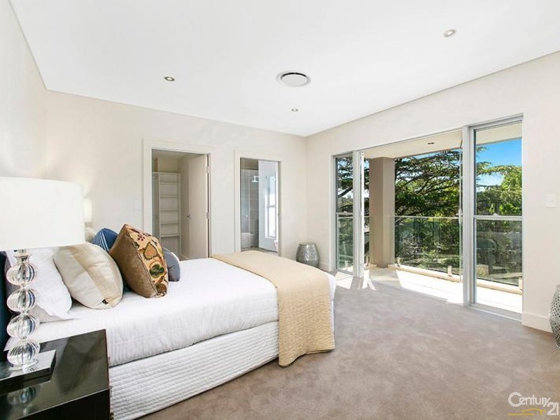 14 Griffith Ave, Castle Cove NSW 2069