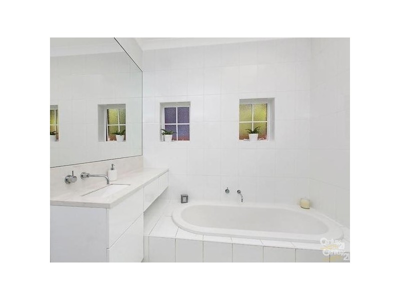 68 Addison Avenue, Roseville NSW 2069